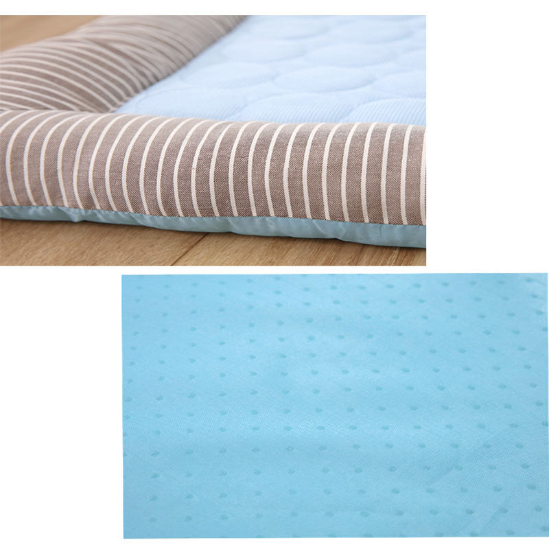 Kühlmatte für Hunde & Katzen – Sommer Kühlpad aus Ice Silk (atmungsaktiv & weich)