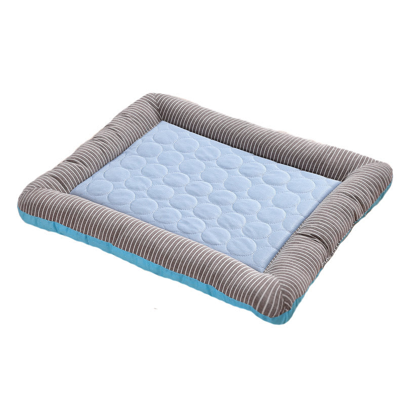 Kühlmatte für Hunde & Katzen – Sommer Kühlpad aus Ice Silk (atmungsaktiv & weich)