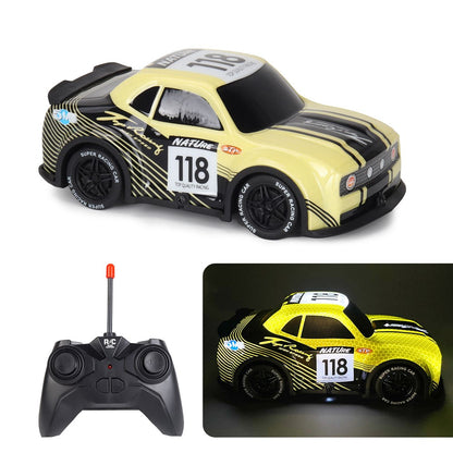 Q242 1 / 24 2WD RC Racing Car Cool Light Remote Control Car Children Toy