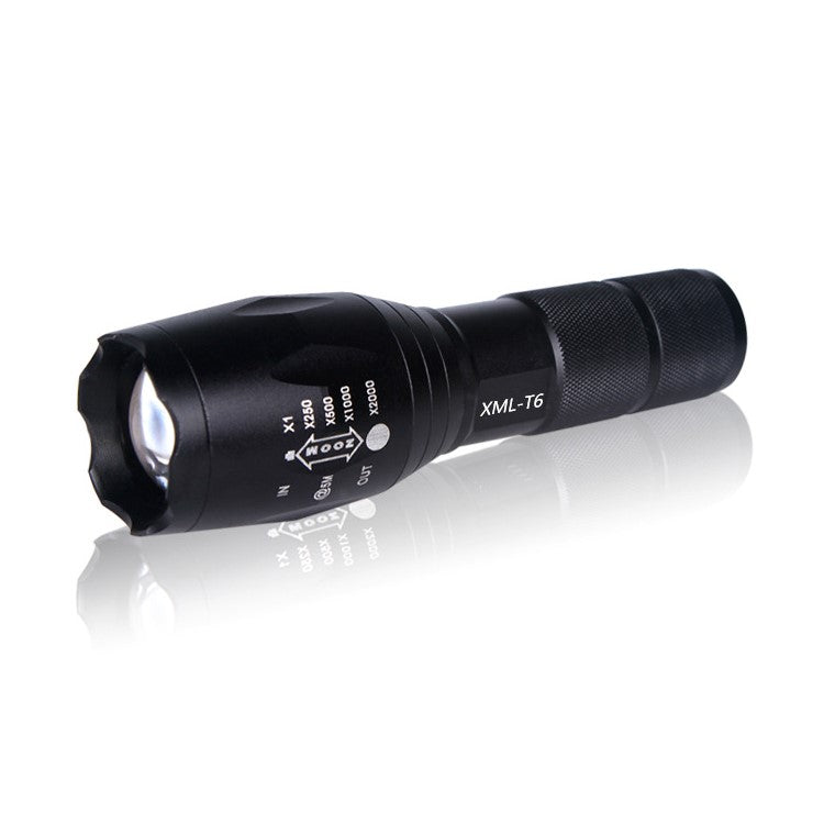 XML-T6 Outdoor Flashlight Torch with Adjustable Focus Zoom, Handheld Flashlight Bright 900 Lumens Pocket Torch