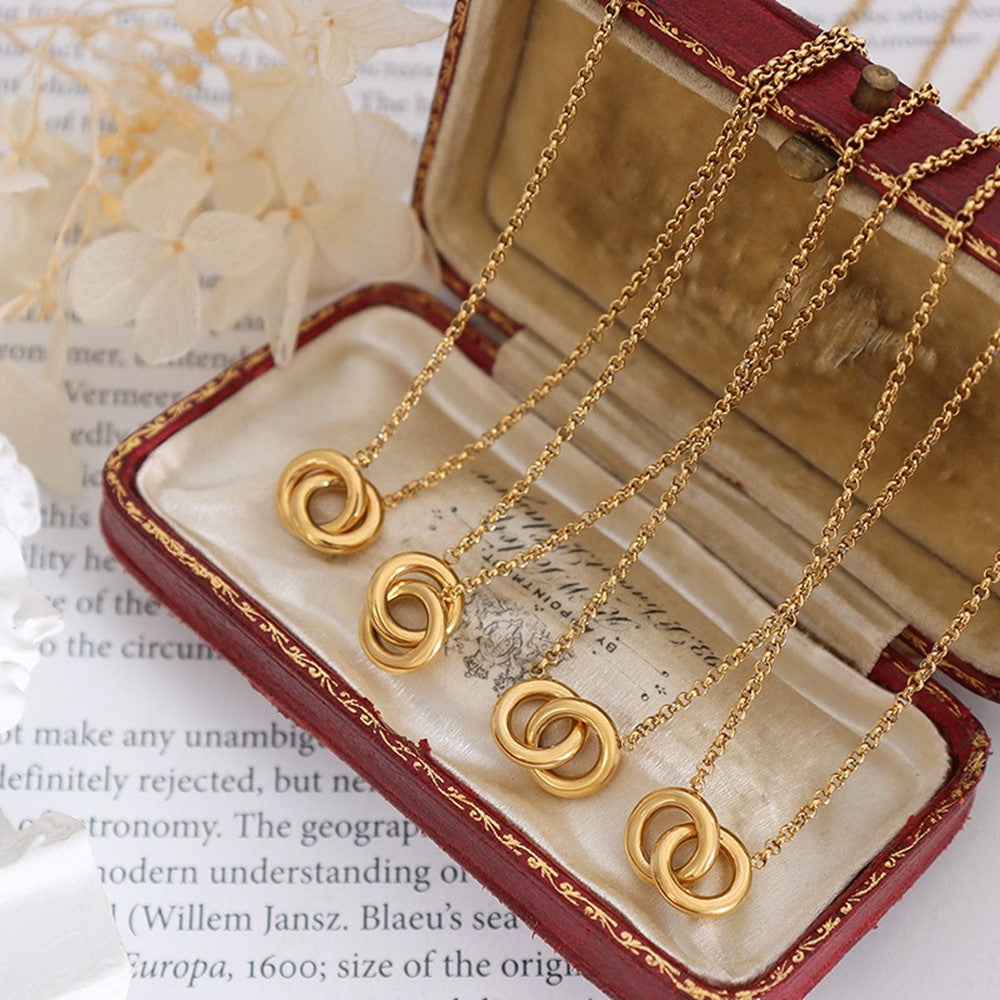 Luxury Interlocking Circles Pendant Necklace Titanium Steel Gold Plated Fashion Versatile 40+5cm Chain