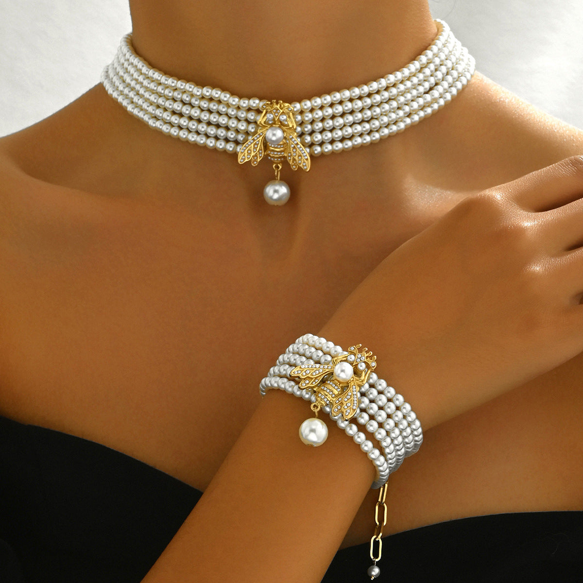 Pearl Bee Pendant Necklace Bracelet Set Multilayer Beaded Chain Jewelry Combination for Women