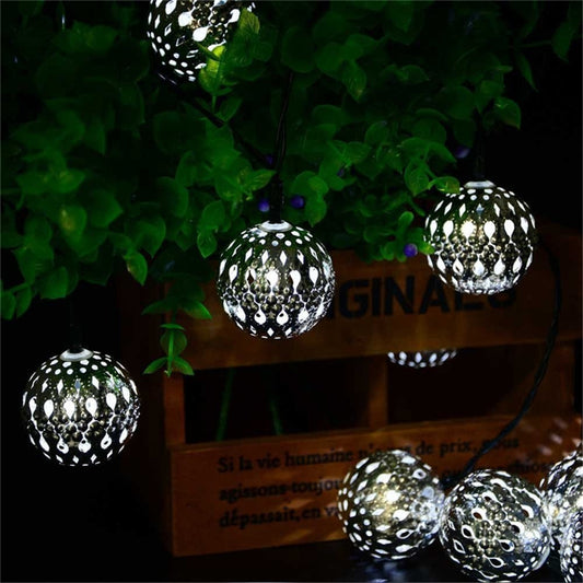 Iron Metal Ball Moroccan Ball Solar Lamp String-Silver Shell/6.5m 30 - LED/White