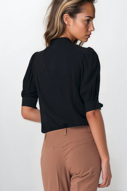  Bluse model 216911 Nife 