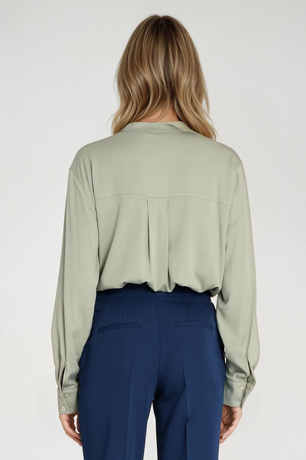  Bluse model 218903 Nife 