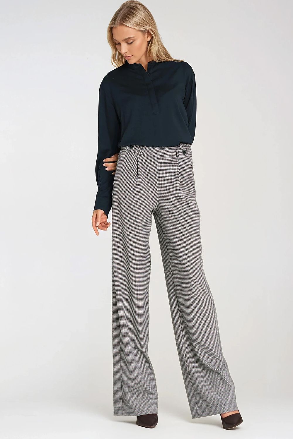 Bluse model 219775 Nife 